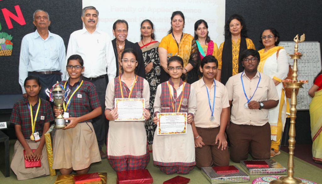 winners-of-the-quiz-competition-along-with-senior-dignitaries-at-the-national-nutrition-week-celebrations