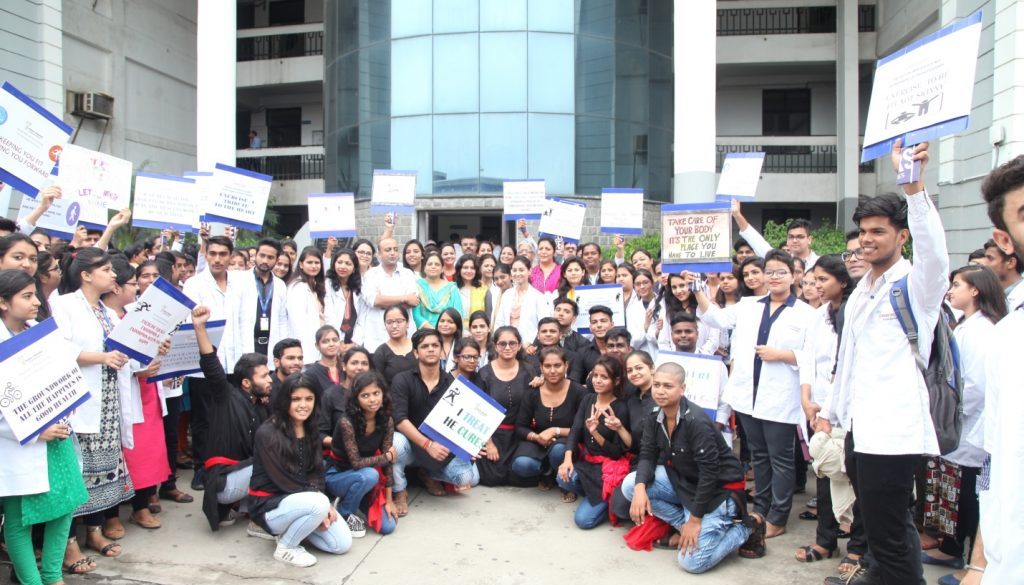 Faculty of Applied Sciences, Manav Rachna International University conducted ‘HEALTH ASSESSMENT CAMP’ (2)