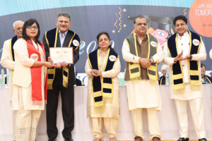 Manav Rachna applauds its future leaders in a grand Convocation Ceremony